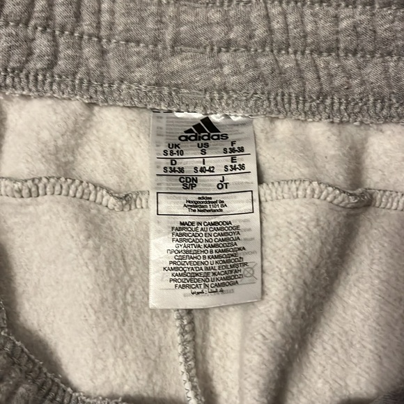 Bundle of 2 Adidas Sweatpants - Picture 10 of 11